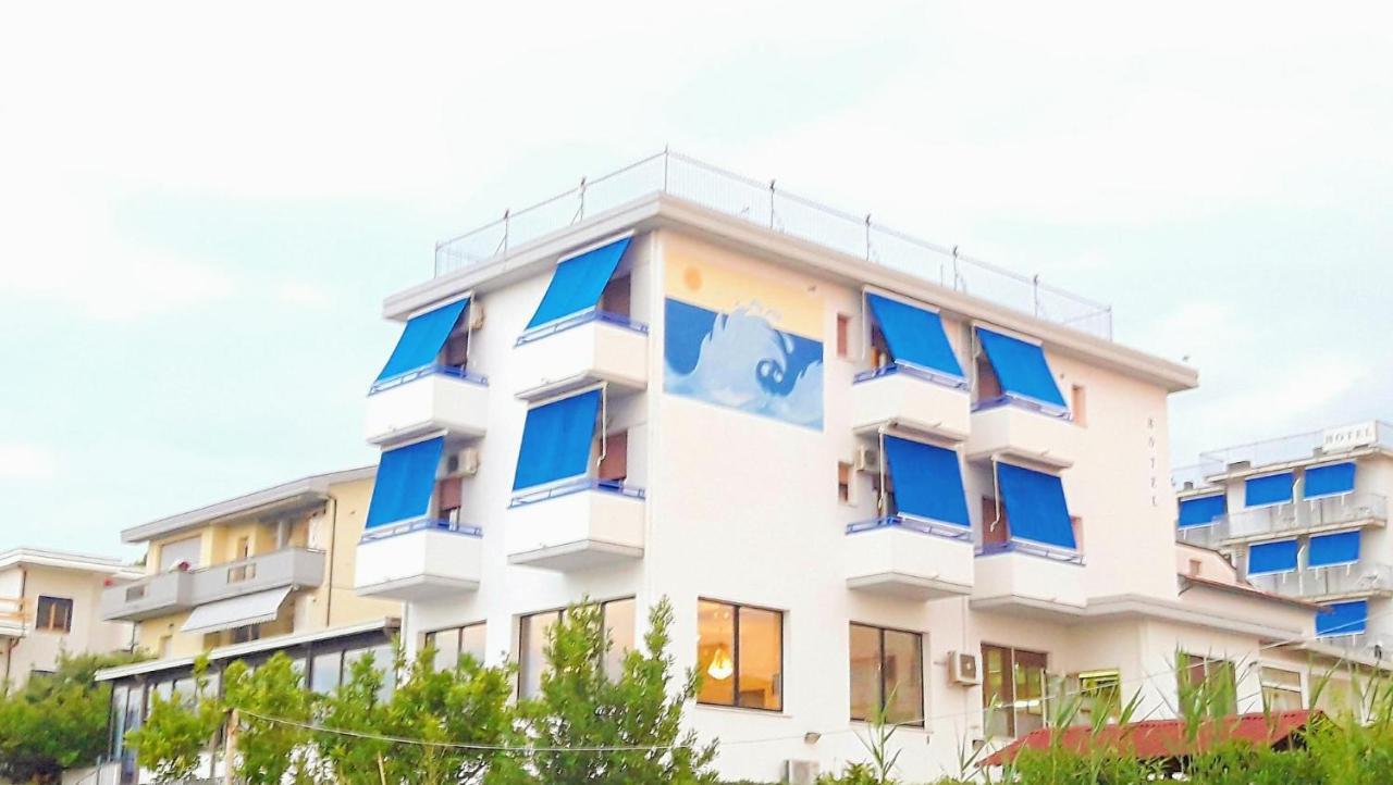 Hotel Mare Blu -- Boutique Pineto Exterior foto